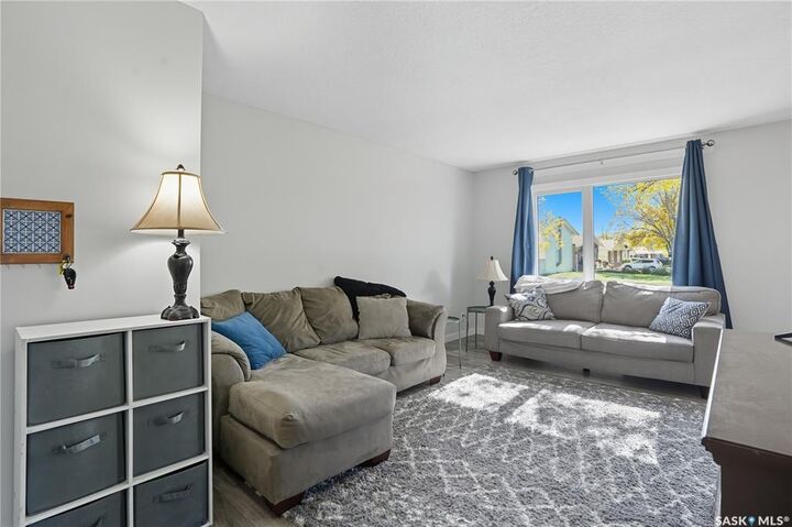 Property Photo:  127 Hastings Crescent  SK S4T 7N6 