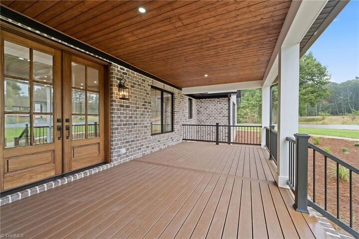 Property Photo: 3650 Beroth Circle NC 27040