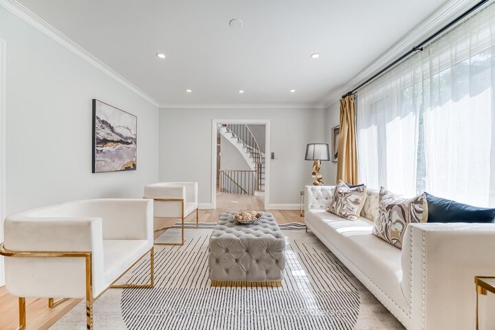 Property Photo:  56 Magpie Crescent  ON M2L 2E5