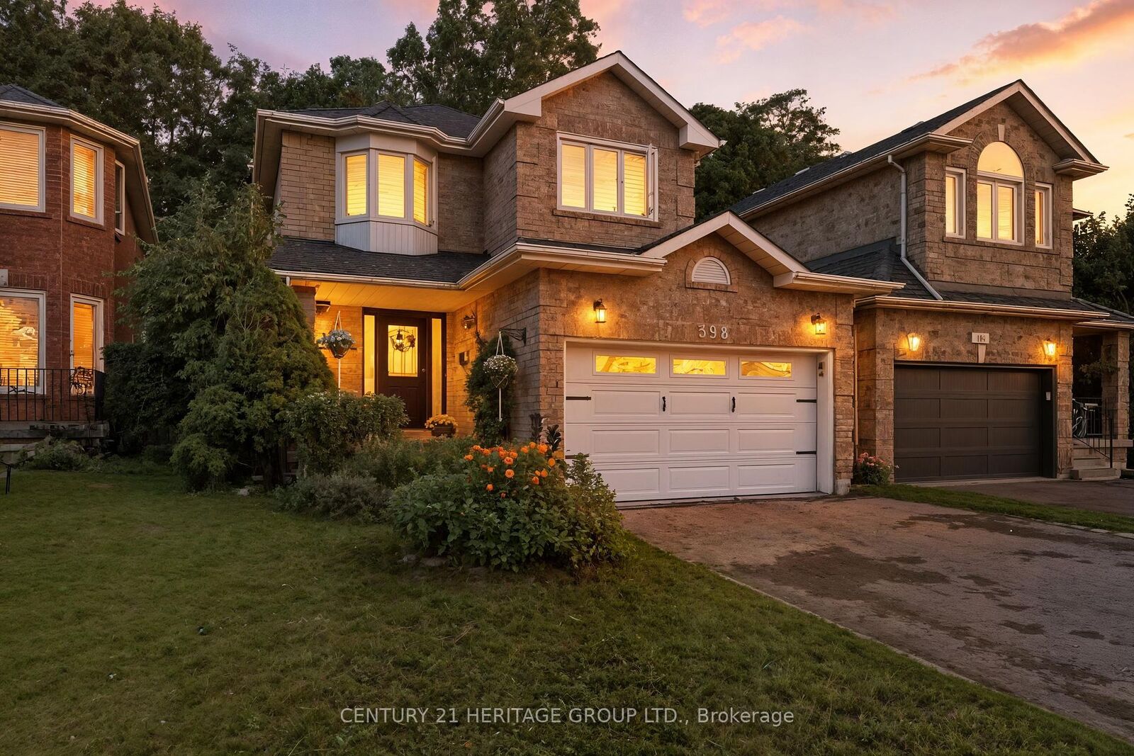 Property Photo:  398 Carruthers Avenue  ON L3X 2C1 