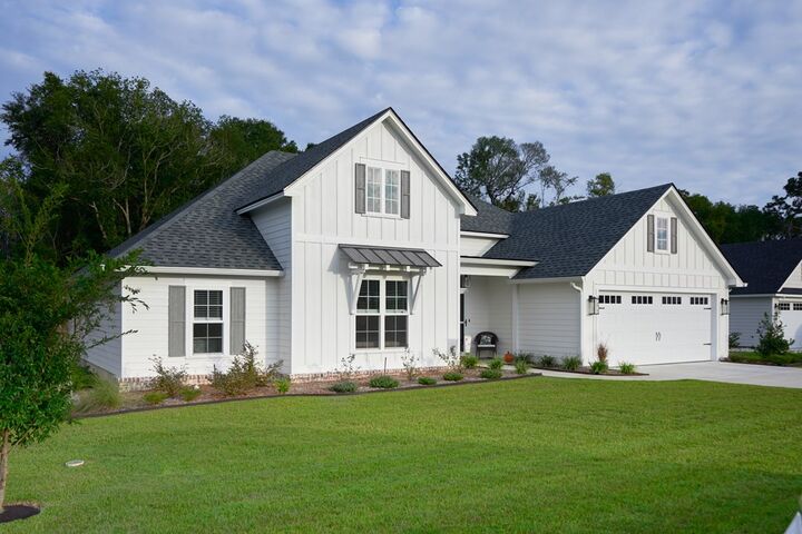 Property Photo:  209 Orvis Lane  GA 31632