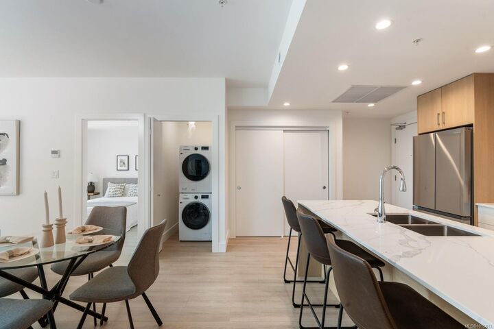 Photo de la propriété: 258 Helmcken Rd 303 X0X 0X0