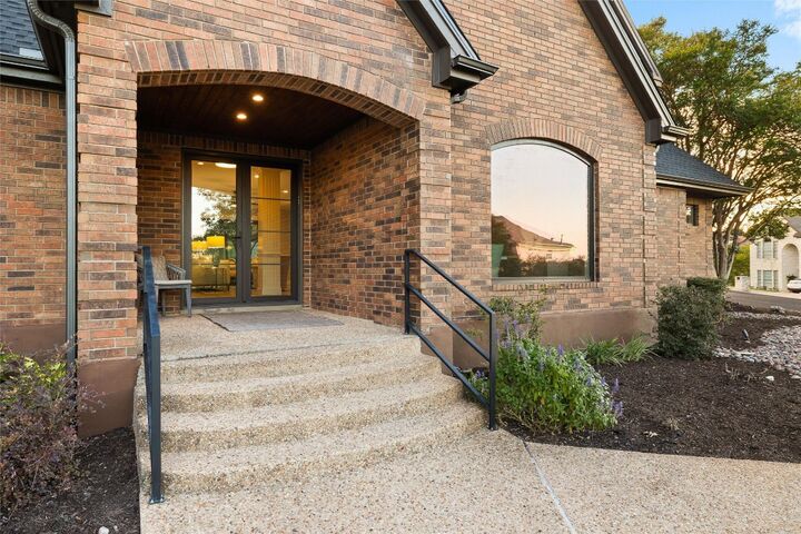 Property Photo:  4907 Tenison Court  TX 78731 