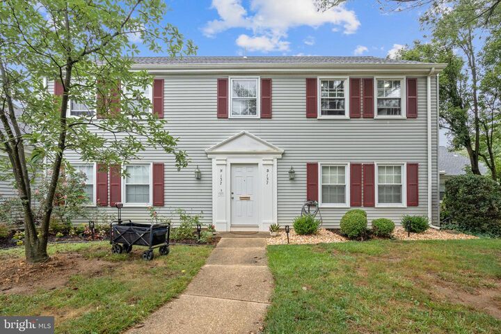 Property Photo:  137 Plymouth Lane N  NJ 08831 