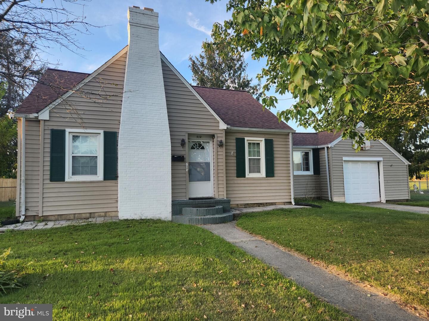 Property Photo:  512 State Street  DE 19973 