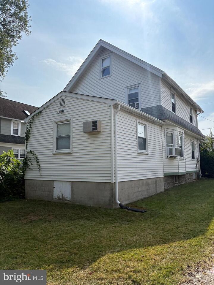 Property Photo: 145 Sycamore Road PA 19083