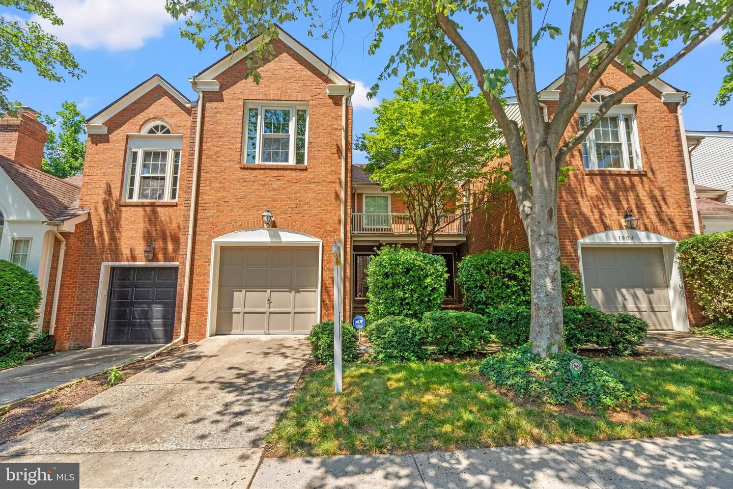 Property Photo: 1906 Duffield Lane VA 22307