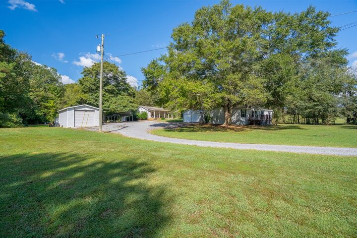Property Photo: 3147 Cleveland Hwy GA 30721