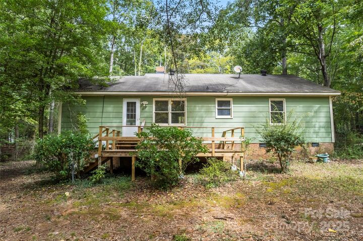 Property Photo:  6601 Sadler Road  NC 28173 