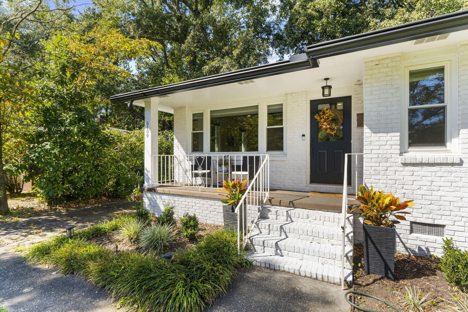 Property Photo:  5109 Victoria Avenue  SC 29405 