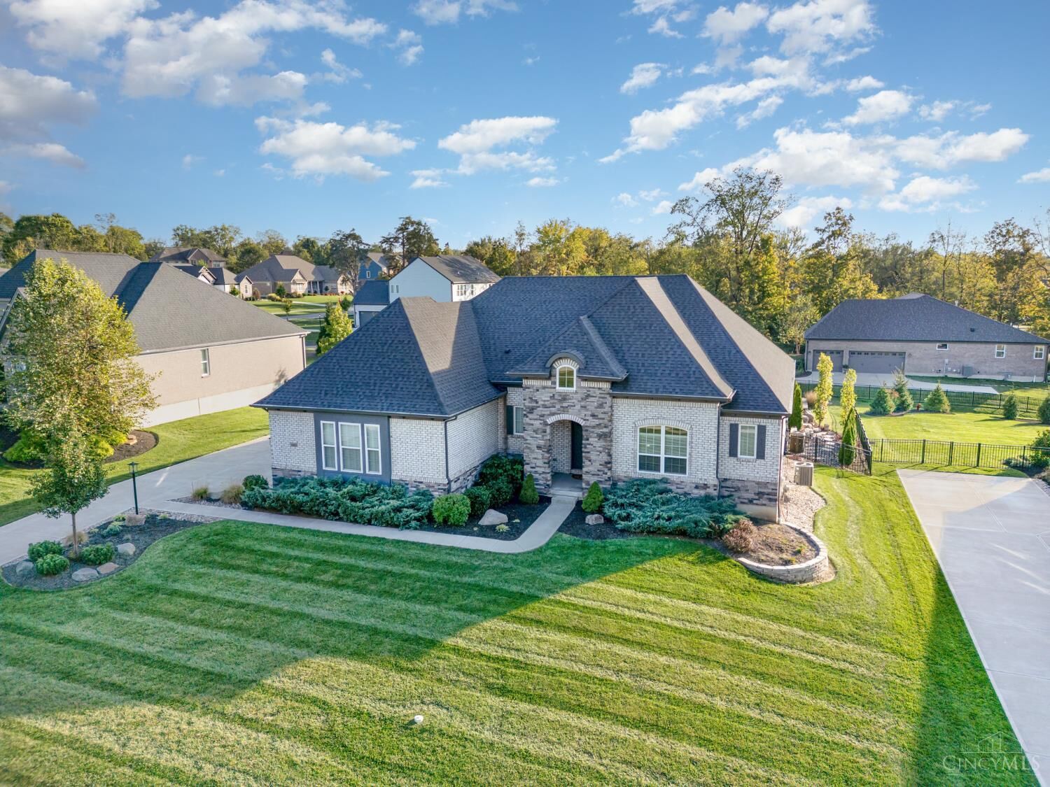 Property Photo:  6805 Timberview Court  OH 45140 