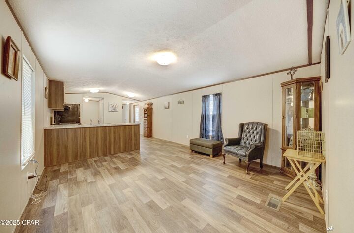 Property Photo: 12539 Silver Lake Road FL 32438