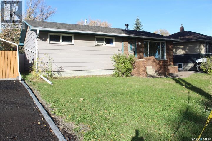 Property Photo:  1064 Lindsay Street  SK S4N 3A9 