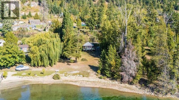 3788 Broadwater Road  Castlegar BC V1N 4V4 photo