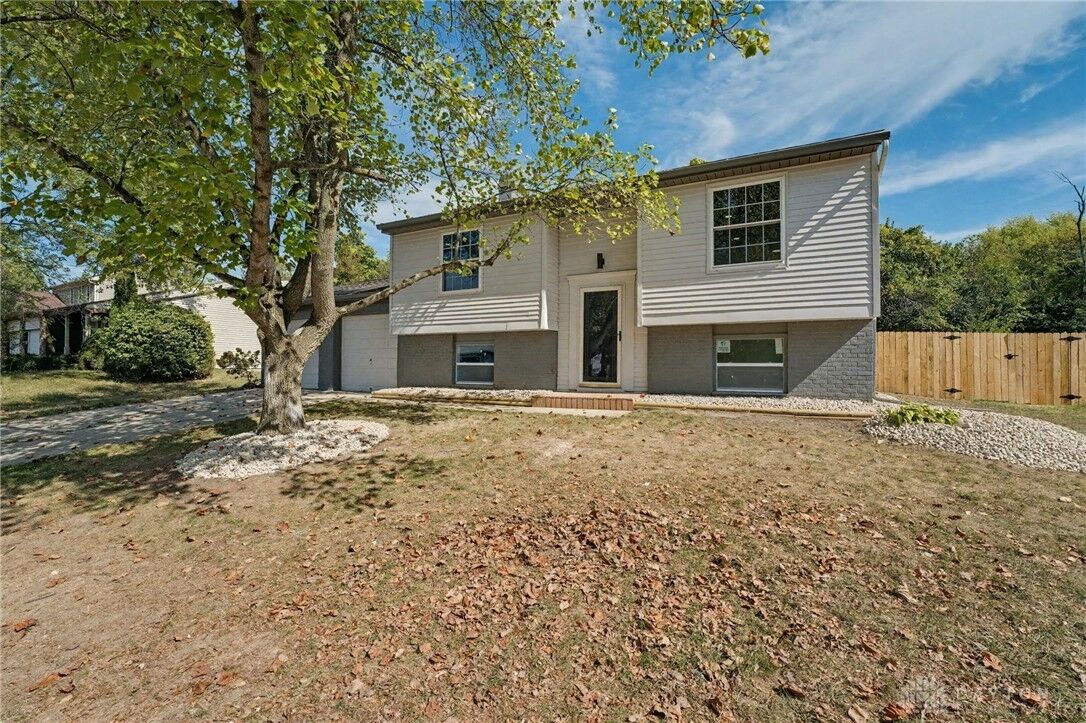 Property Photo:  628 Jamestown Drive  OH 45342 
