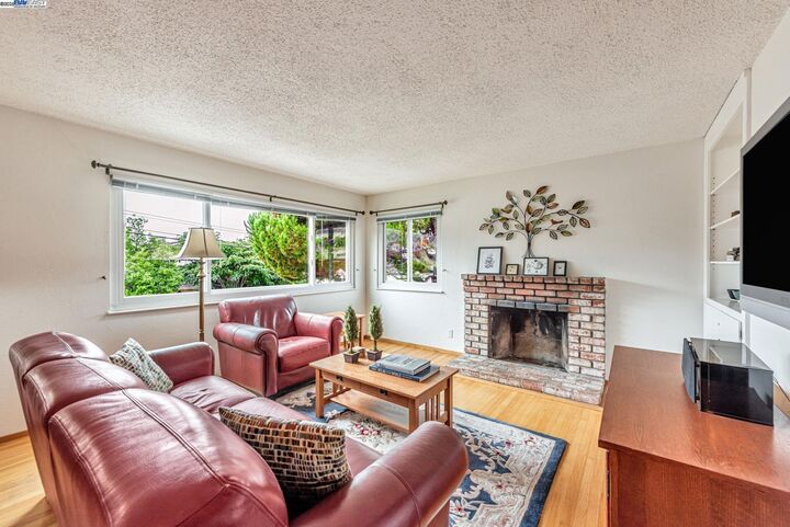 Property Photo:  16560 Cowell St  CA 94578 