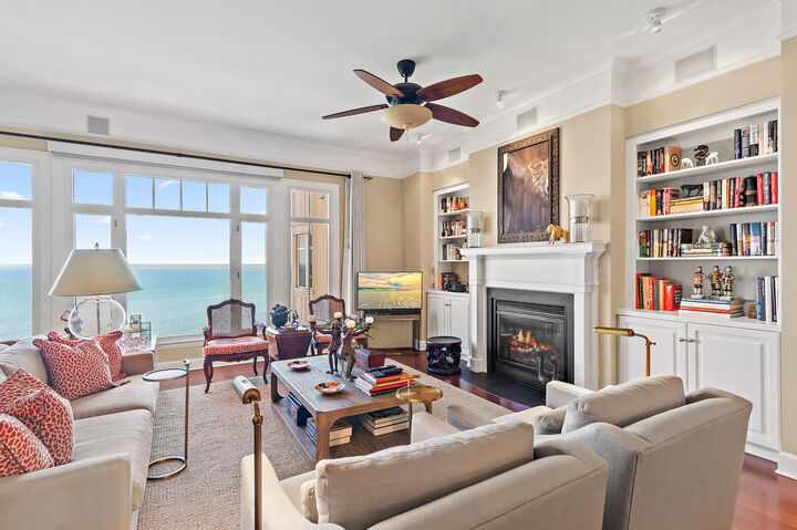 Property Photo:  400 Kelly Plantation Drive Unit 1601  FL 32541 