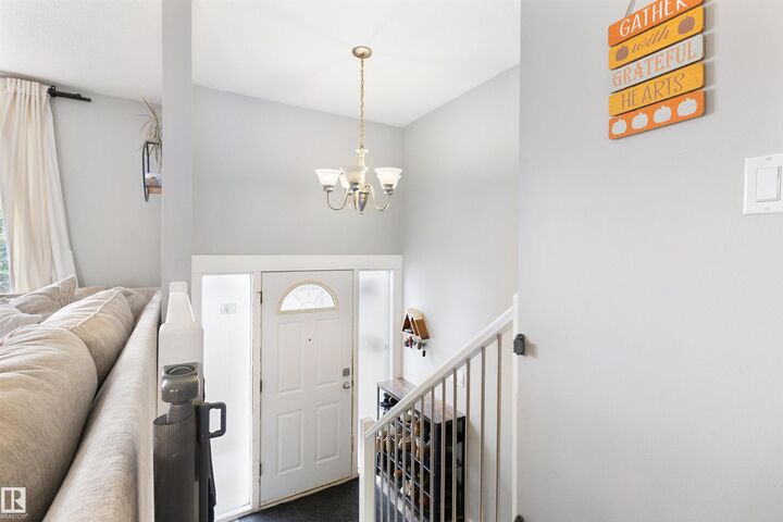 Property Photo:  64 Greenwood Way  AB T8A 0J5 