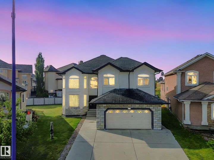 6911 17 Avenue SW  Edmonton AB T6X 0C9 photo