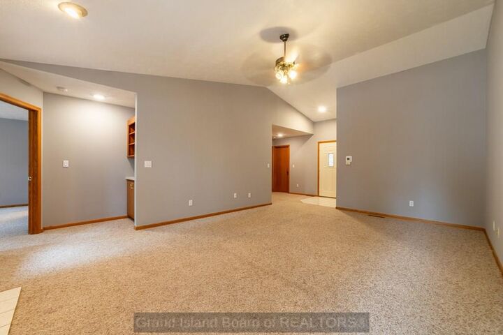 Property Photo: 2110 Topeka Circle NE 68803