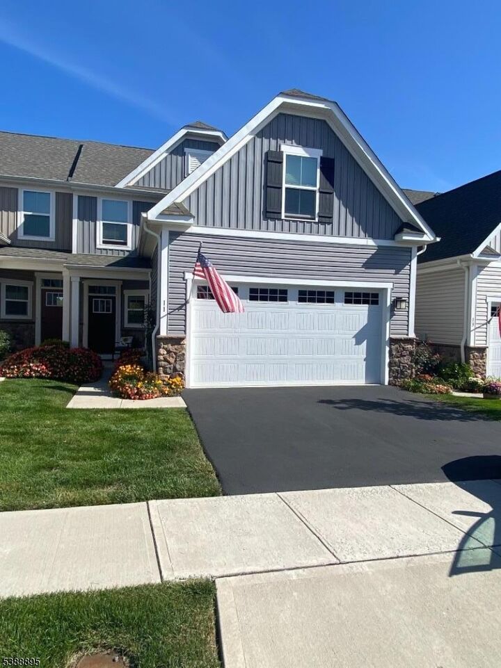 11 Sharp Shinned Ct  Washington Twp. NJ 07882 photo