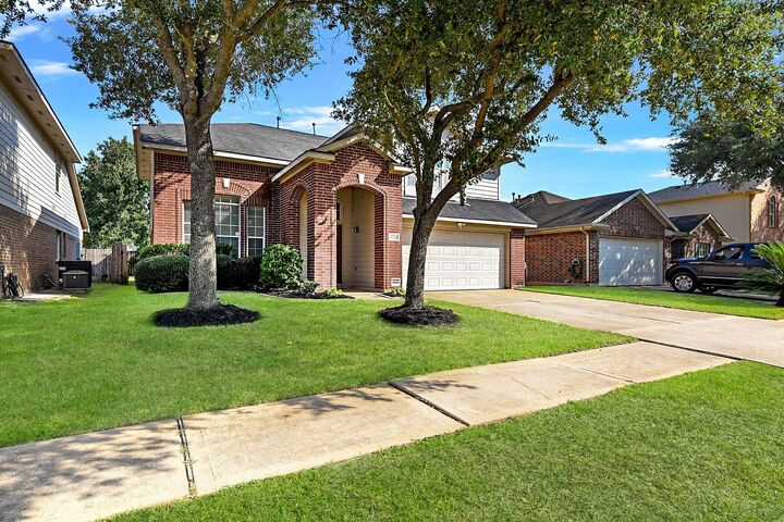Property Photo:  19246 N Piper Grove Drive  TX 77449 