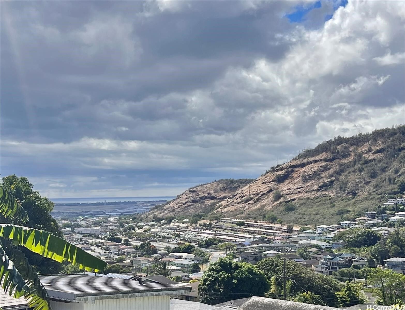Property Photo:  2871 Kalihi Street H  HI 96819 