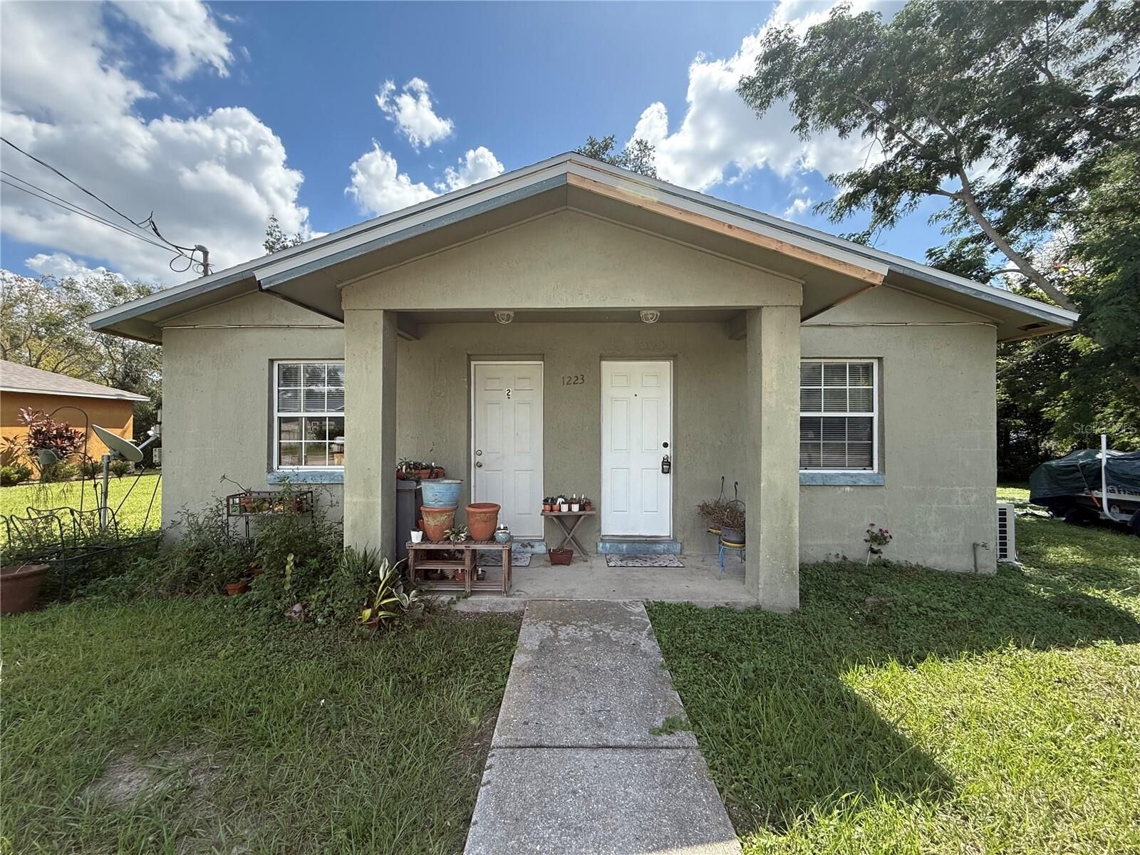 Property Photo:  1223 Avenue L 3  FL 33844 