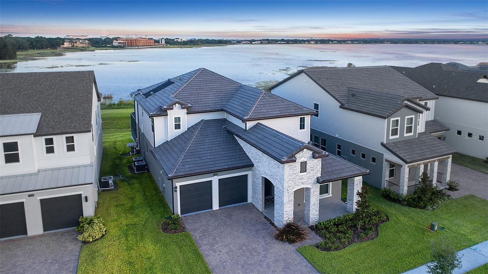 Property Photo: 7494 Alpine Butterfly Lane FL 32819
