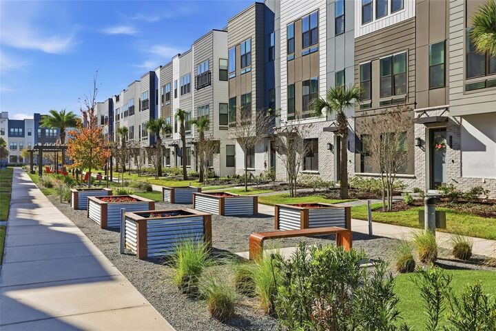 Property Photo:  2174 Whitney Marsh Alley  FL 32804 