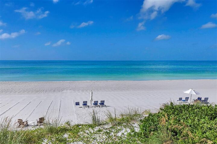 Property Photo: 1465 Gulf Of Mexico Drive 402 FL 34228