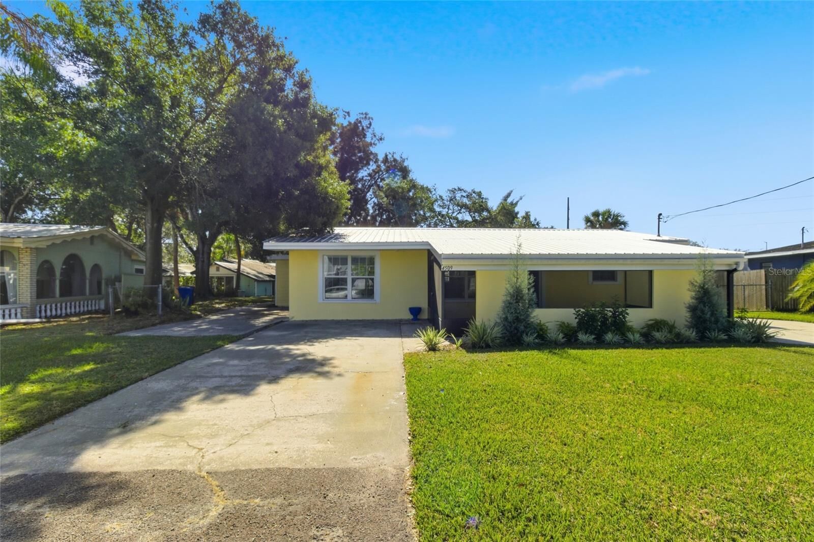 Property Photo: 4509 26th Avenue S FL 33619