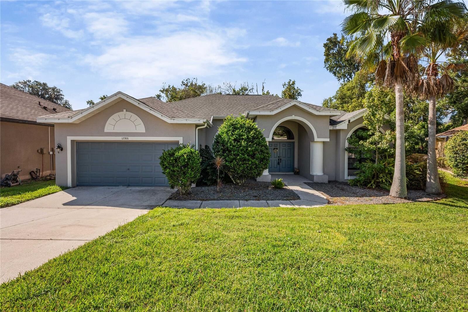Property Photo:  12306 Woodlands Circle  FL 33525 