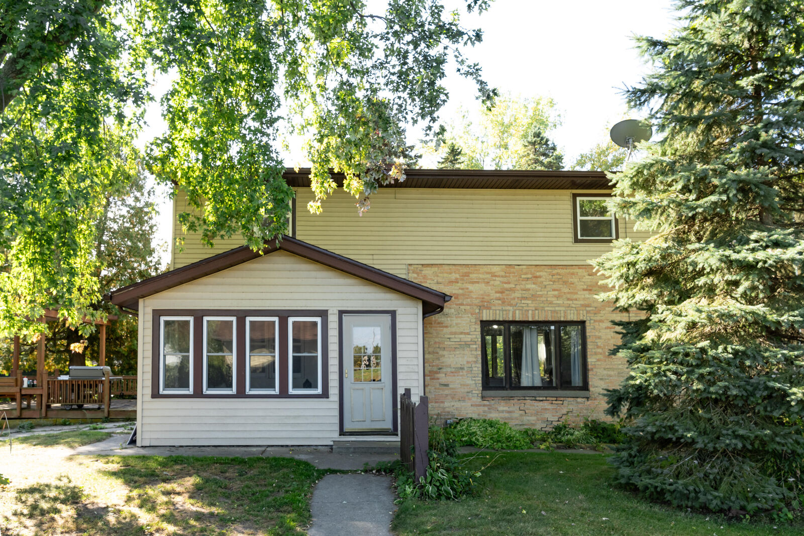 Property Photo:  3305 S 15th St  WI 54220