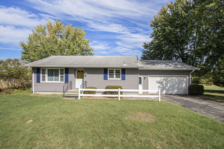 2949 Pipestone Road  Benton Harbor MI 49022 photo