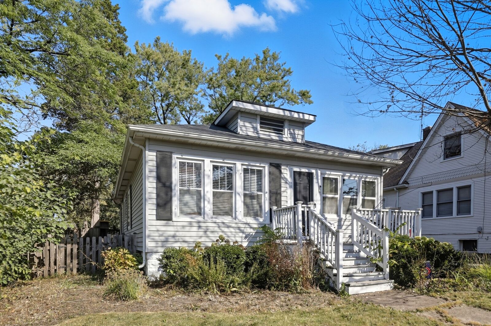 Property Photo:  440 W Main Street  IL 60010 