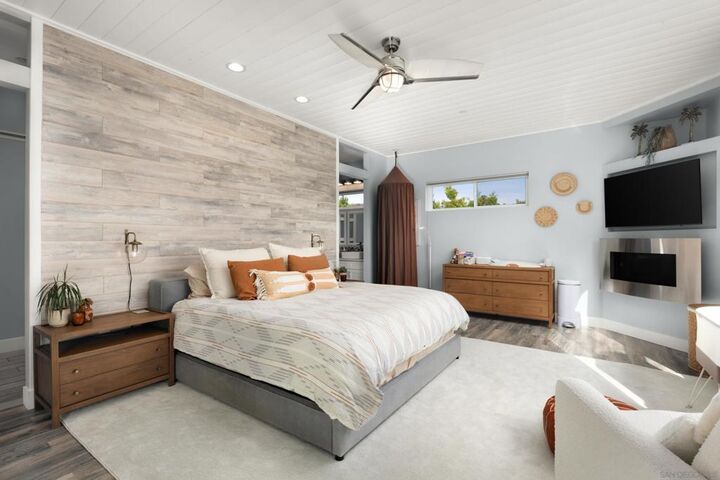Property Photo:  2743 Mesa Dr  CA 92054 