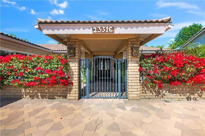 Property Photo:  23316 Gray Fox  CA 92587 