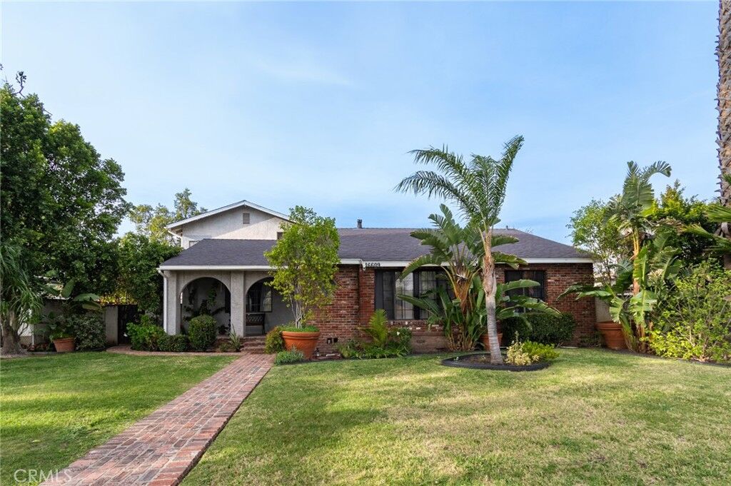 Property Photo:  16609 Chatsworth Street  CA 91344 