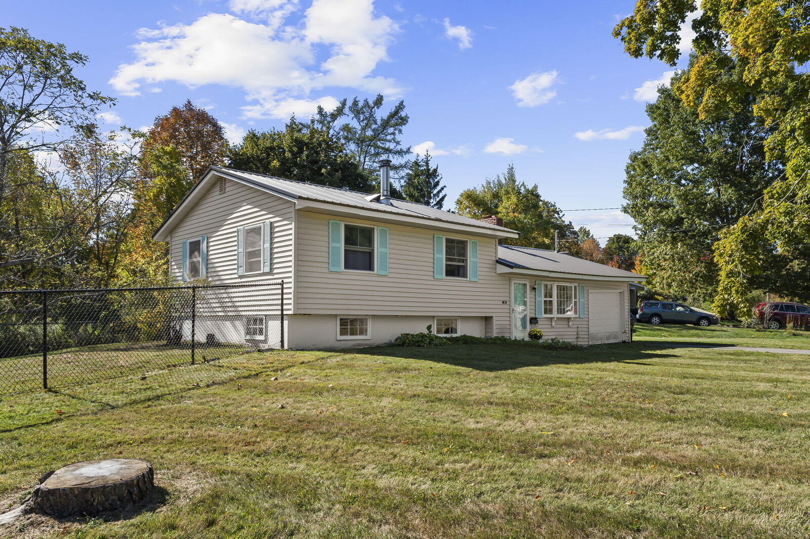Property Photo: 22 Mainewood Avenue ME 04473