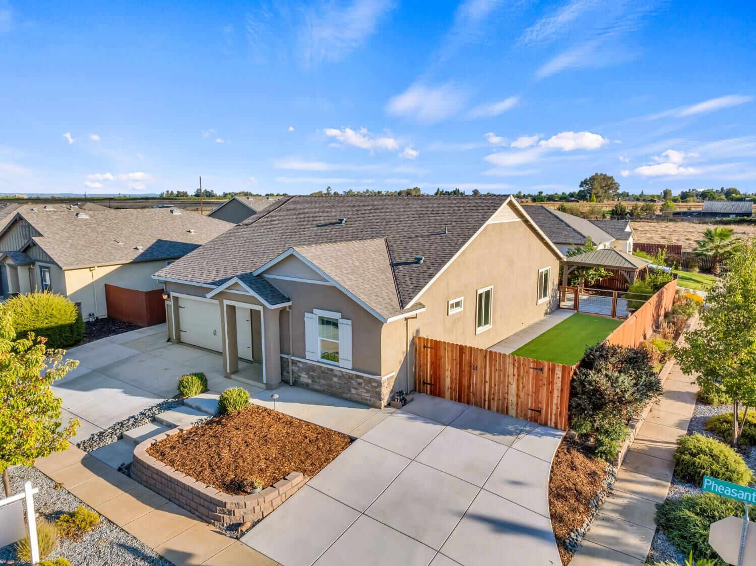 Property Photo:  1524 Pheasant Run Drive  CA 95961 