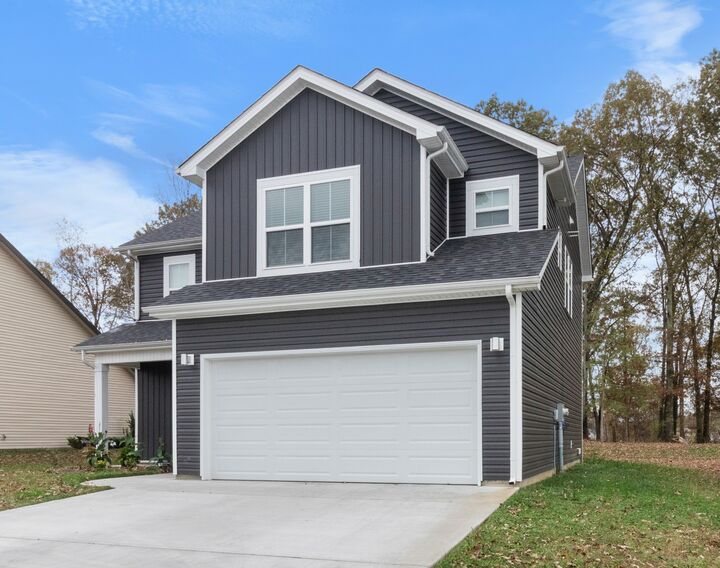 Property Photo: 818 Marksman Ct TN 37042