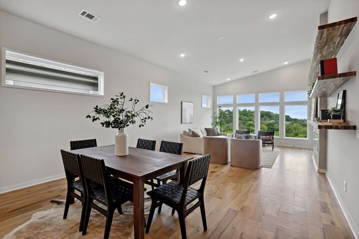 Property Photo: 1625 Boxwood Dr TN 37211