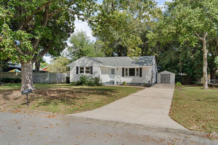 119 NW Thames Place  Fort Walton Beach FL 32548 photo
