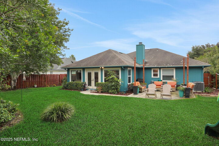 Property Photo: 12921 Deep River Way FL 32224