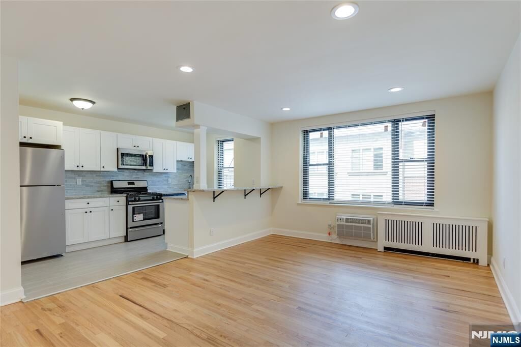 Property Photo:  100 Central Avenue  NJ 07024 