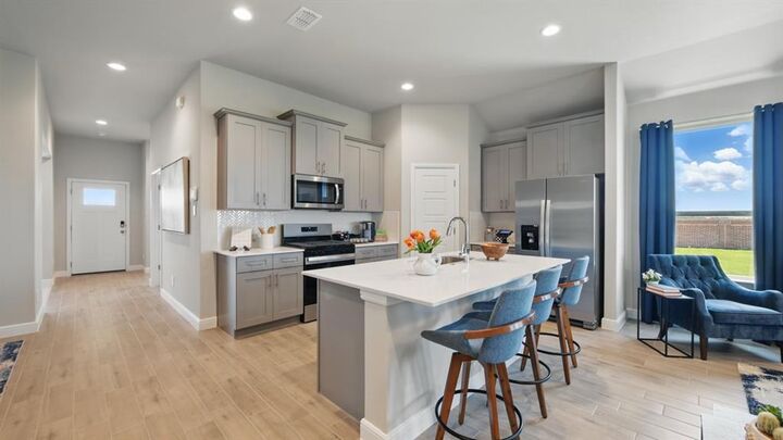 Property Photo:  11216 Treehouse Trail  TX 76247