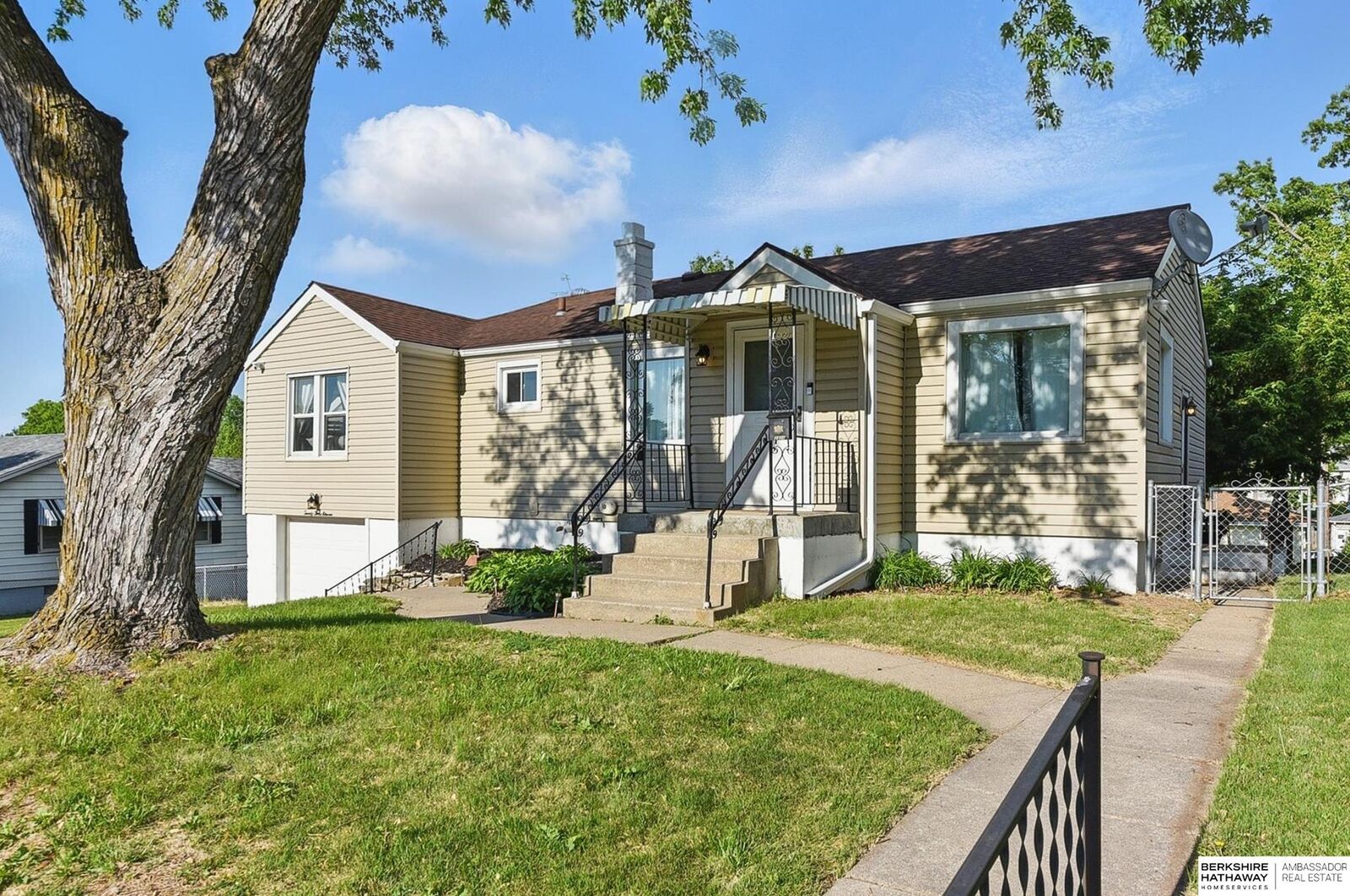 Property Photo: 2311 N 71st Street NE 68104