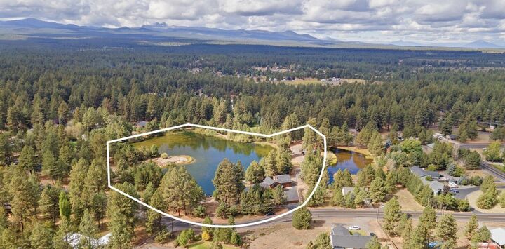 Property Photo:  19434 River Woods Drive  OR 97702 