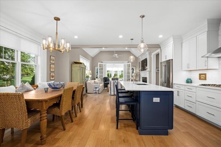 Property Photo: 11 Eagle Lane 105 MA 01701